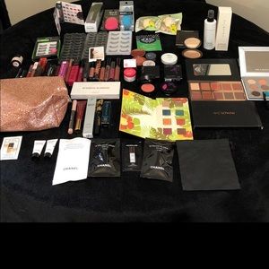 High end makeup bundle, will not separate! All New